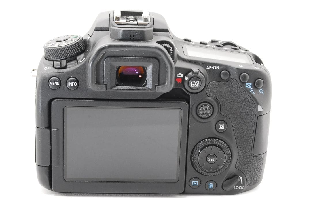 バッテリー2個付き！ Canon EOS 90D ダブルレンズで遠くの撮影も♪