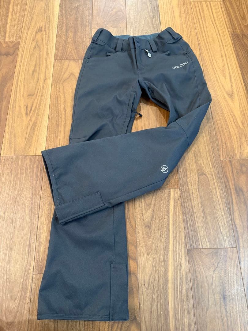 VOLCOM スノーボードウェア