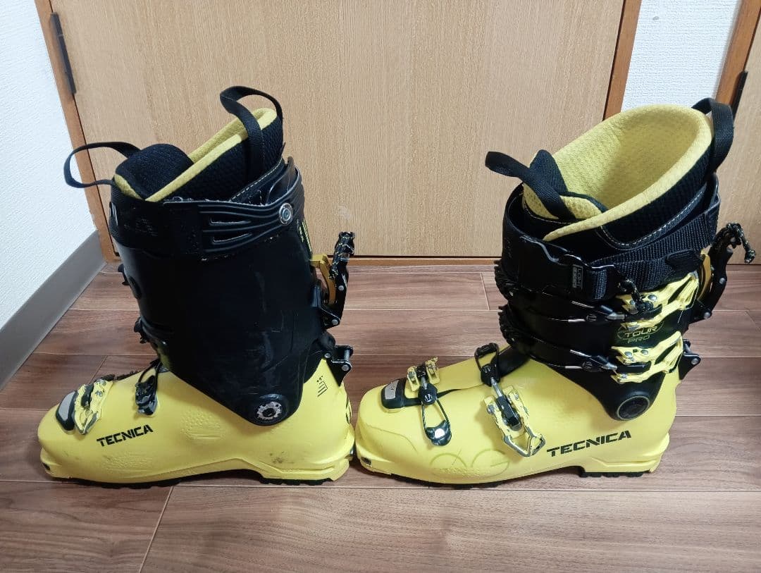 Tecnica Zero G Tour Pro スキーブーツ フレックス130