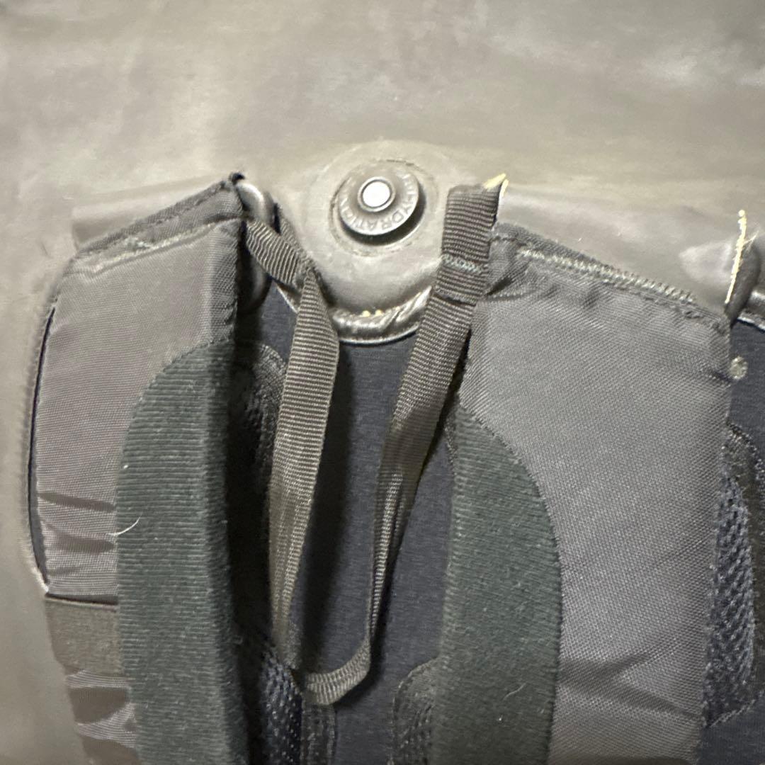 ストーンアイランド　リュック　ロールトップ　黒