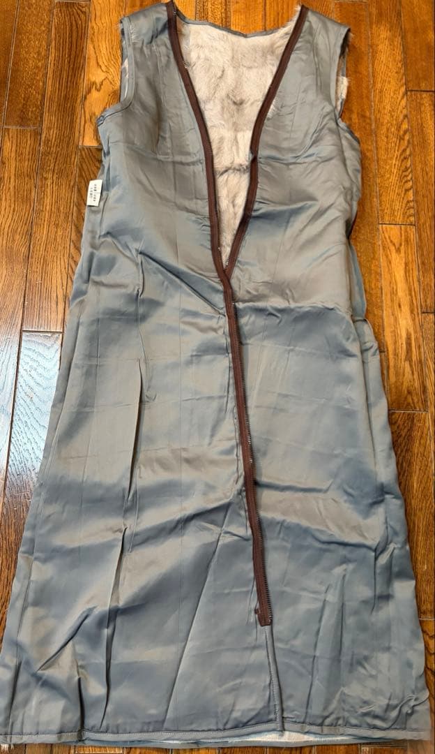 豪華なファー襟レザーロングコート　取り外し可ラビット裏地付　カネマツ　女優コート