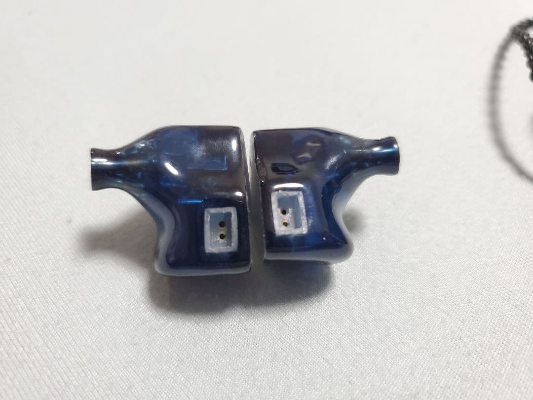 イヤホン Unique Melody Maverick+