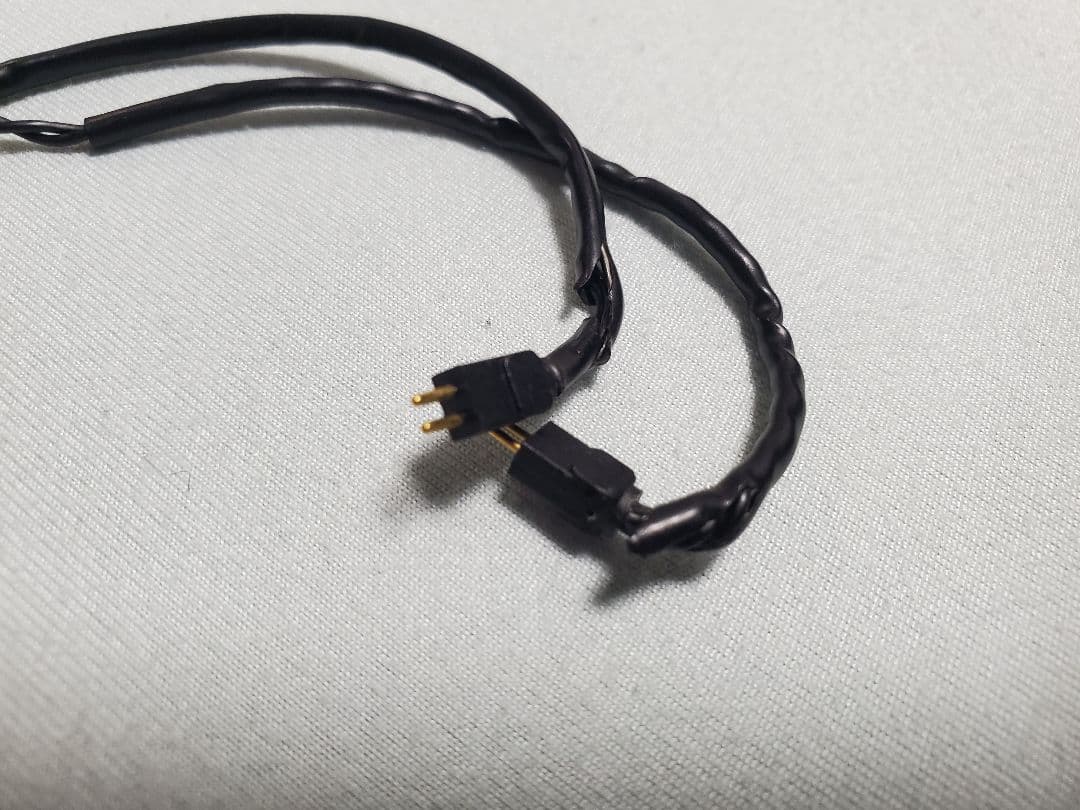 イヤホン Unique Melody Maverick+