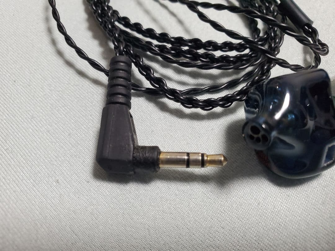 イヤホン Unique Melody Maverick+