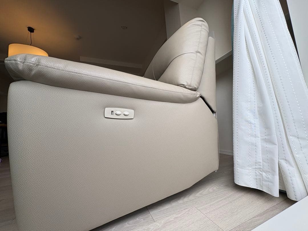 ライトグレー レザー 3人掛け電動リクライニングソファ