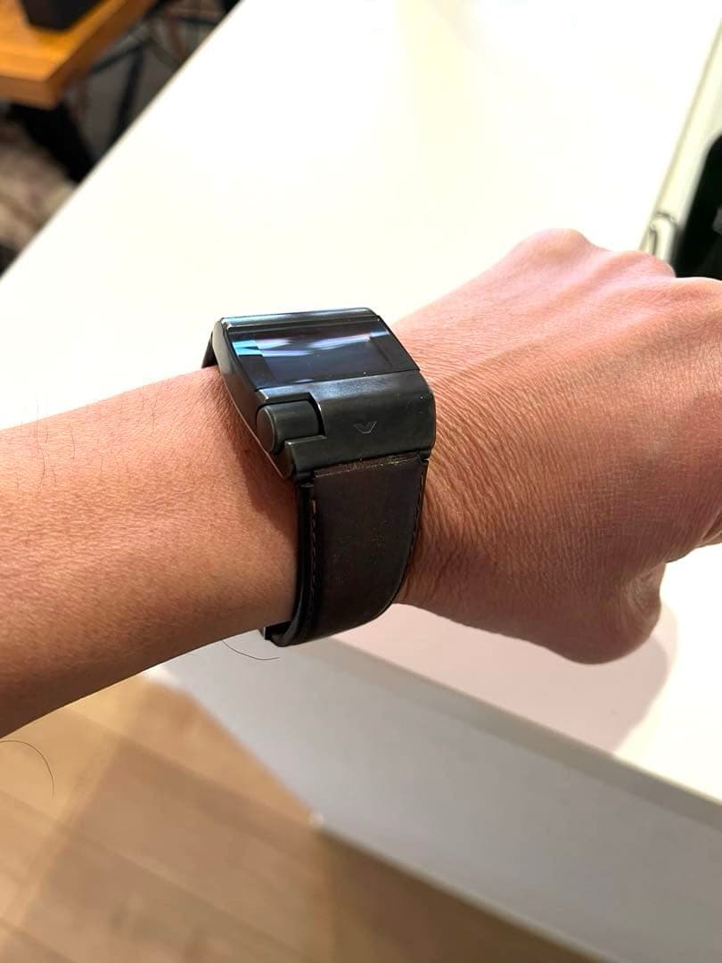 スイス製デジタル腕時計 Ventura V-Tec Delta