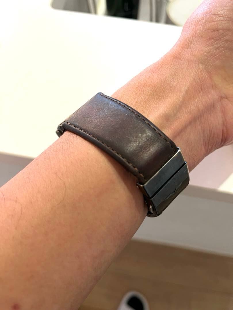 スイス製デジタル腕時計 Ventura V-Tec Delta