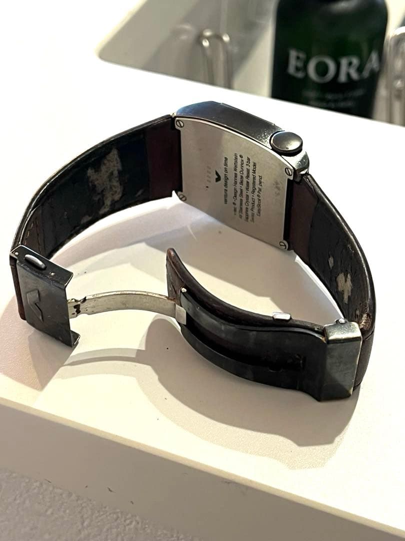 スイス製デジタル腕時計 Ventura V-Tec Delta