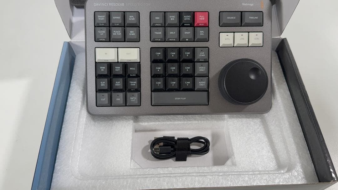 美品Davinci Resolbe Speed Editor スピードエディター