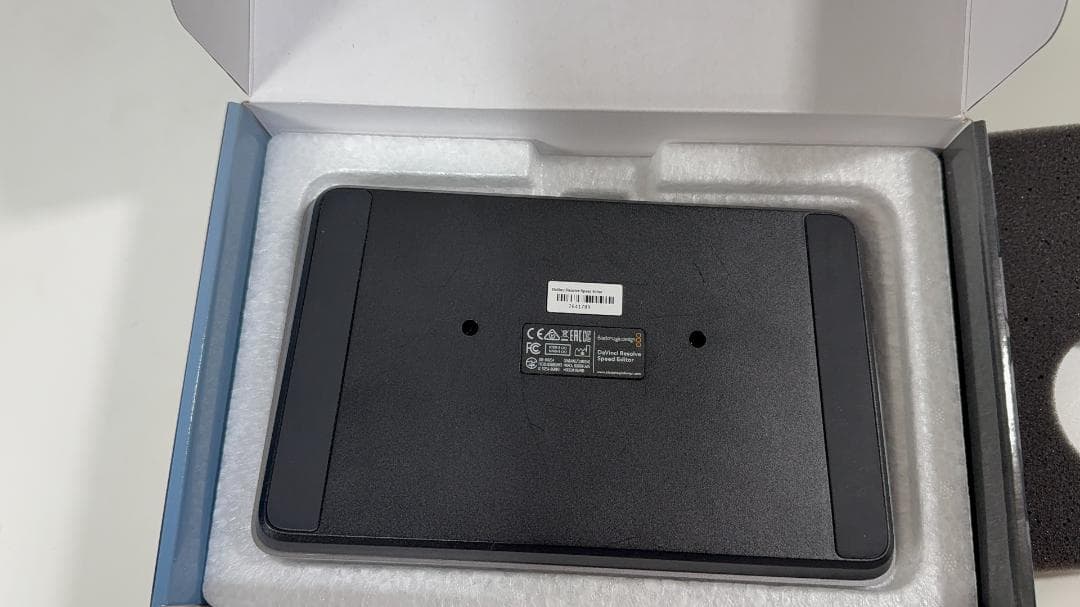 美品Davinci Resolbe Speed Editor スピードエディター