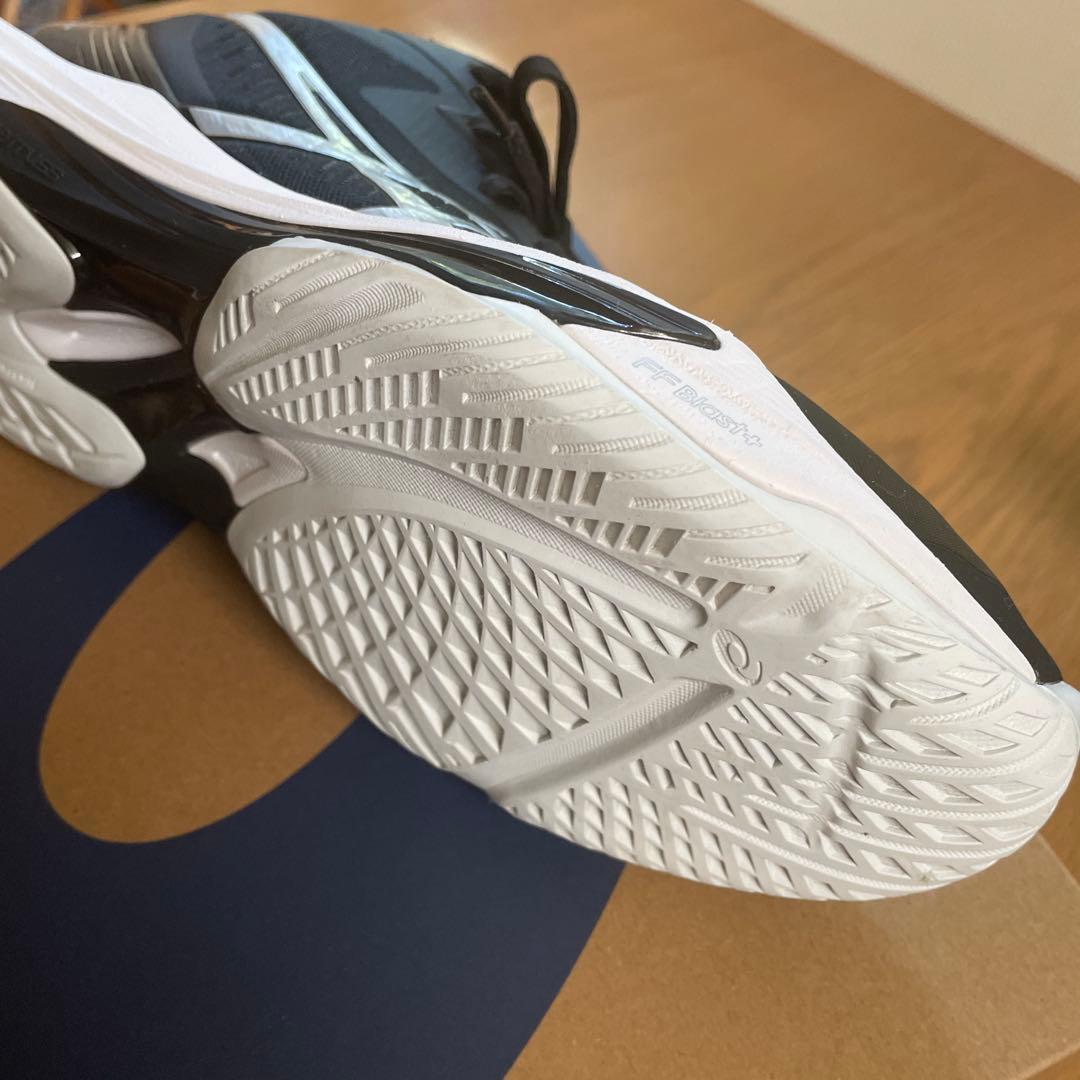 ASICS スカイエリート FF MT 3 バレーボール　シューズ　25.5