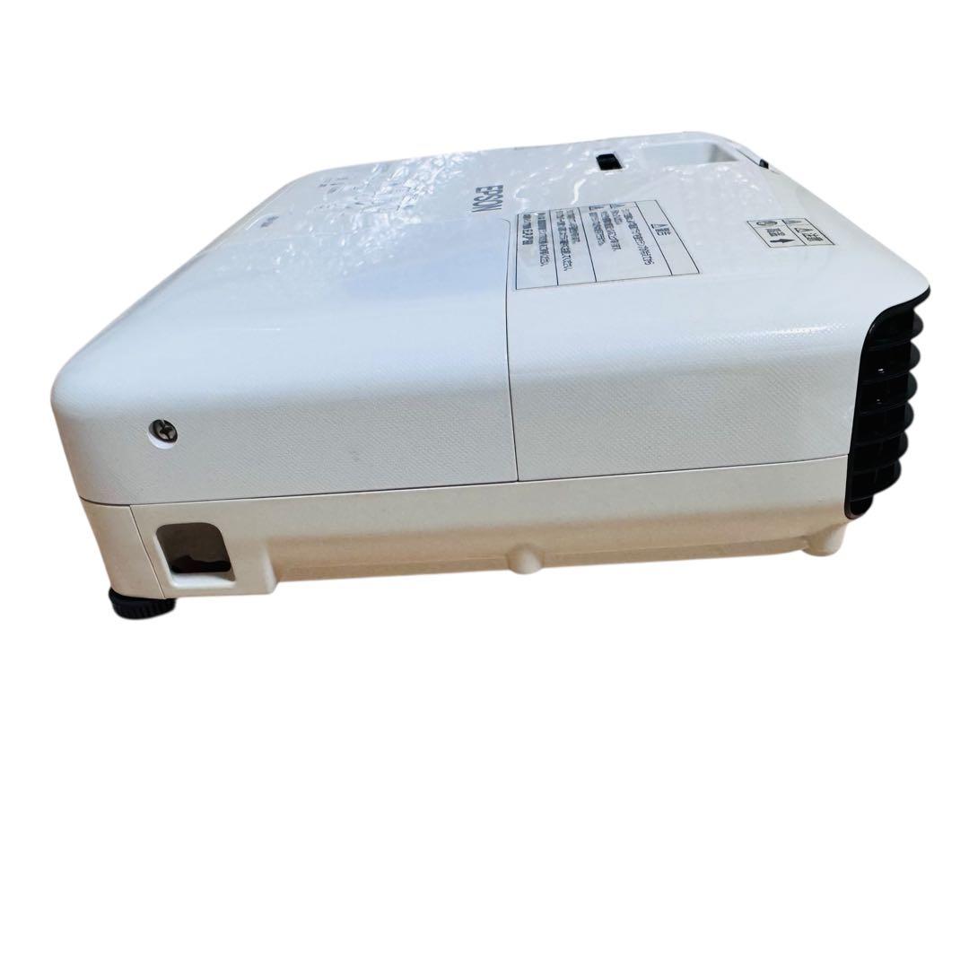 【ランプ使用時間かなり少なめ】EPSON EB-S04 プロジェクター（62h）