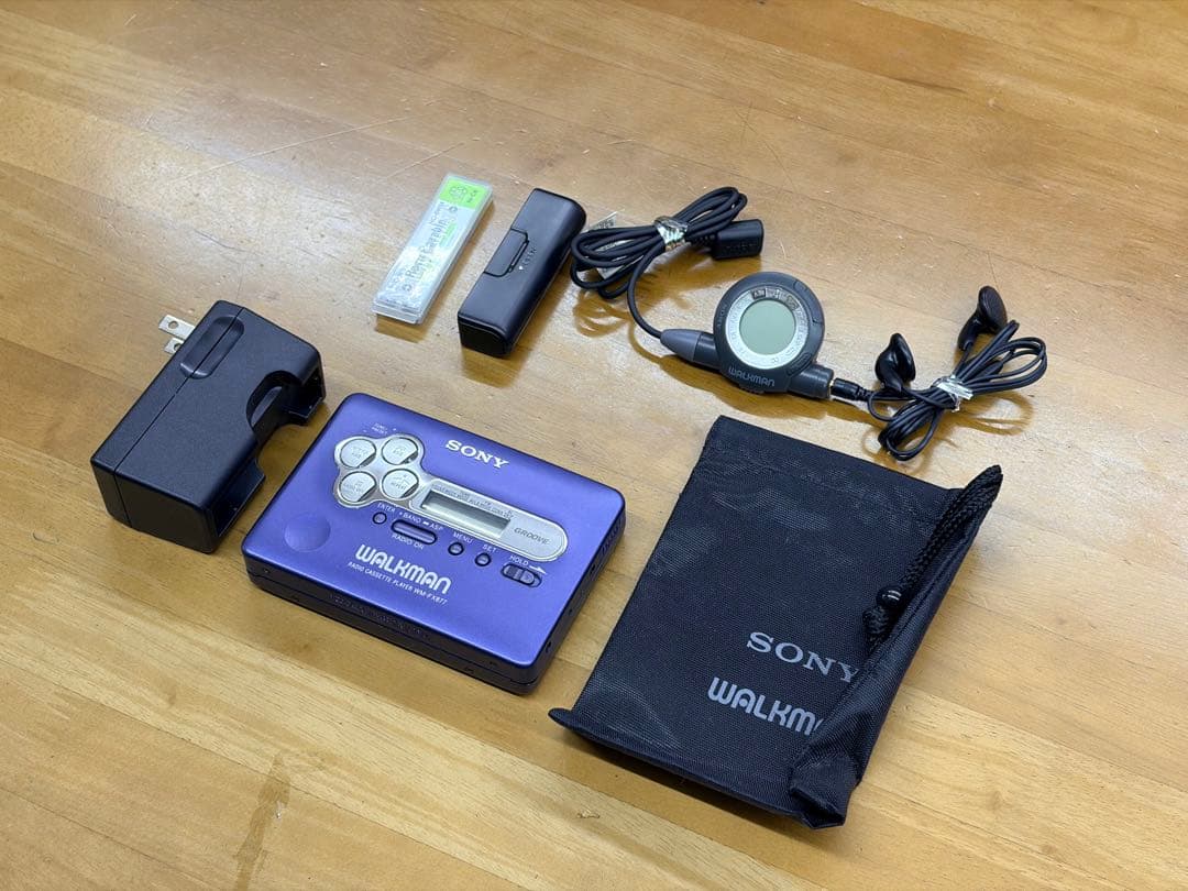 ポータブルプレーヤー SONY WALKMAN WM-FX877