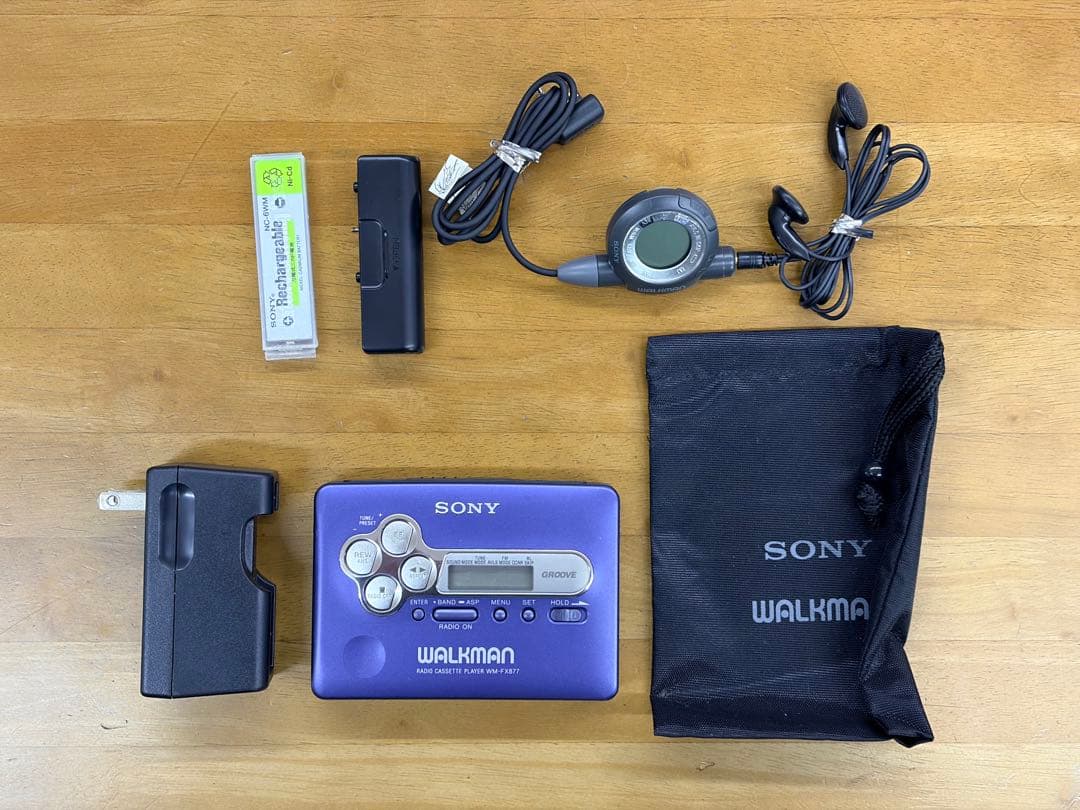 ポータブルプレーヤー SONY WALKMAN WM-FX877