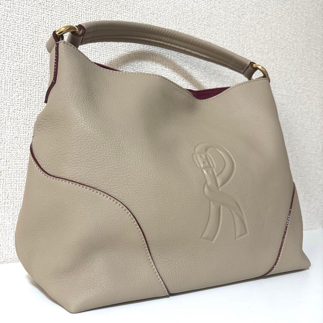 ロベルタディカメリーノ　ショルダーバッグ　バッグ　ワンショルダー