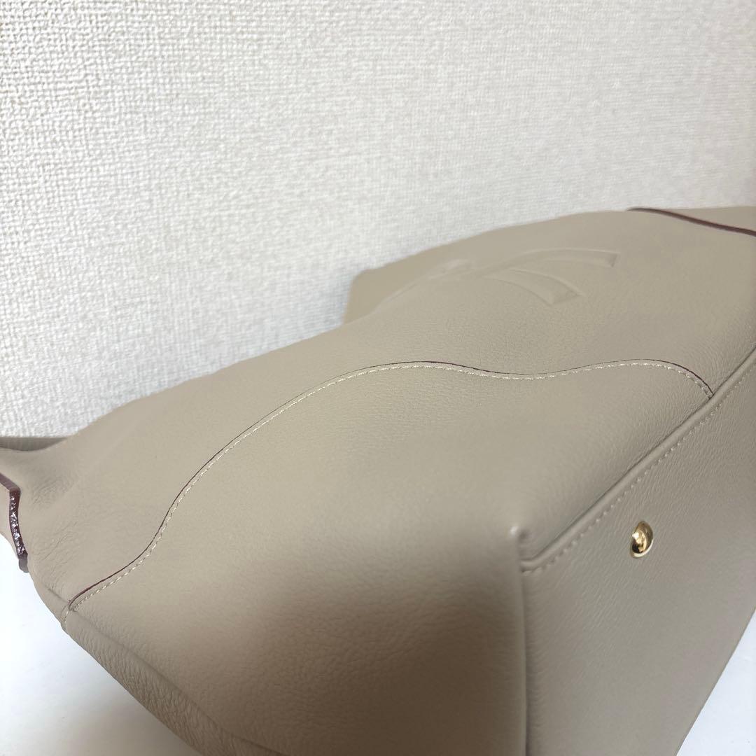 ロベルタディカメリーノ　ショルダーバッグ　バッグ　ワンショルダー