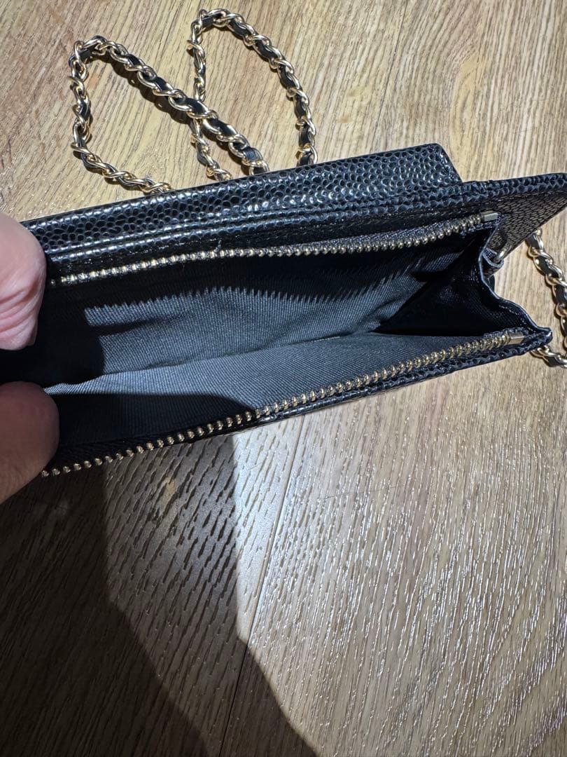 CHANEL ブラック　スマホポーチ　チェーンストラップ　ノベルティ