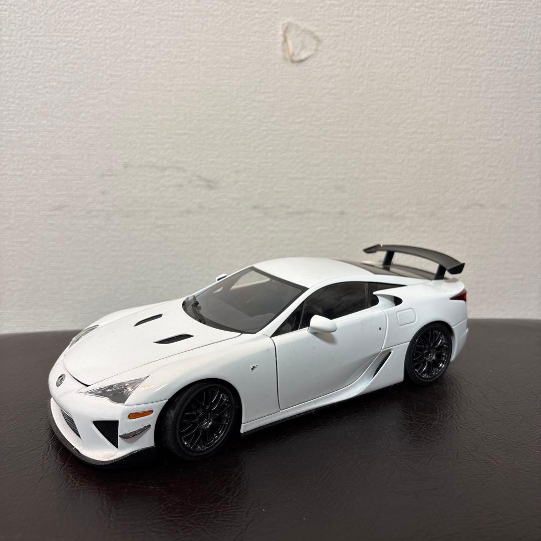 AUTOart Lexus LFAのNürburgringパッケージ　1/18