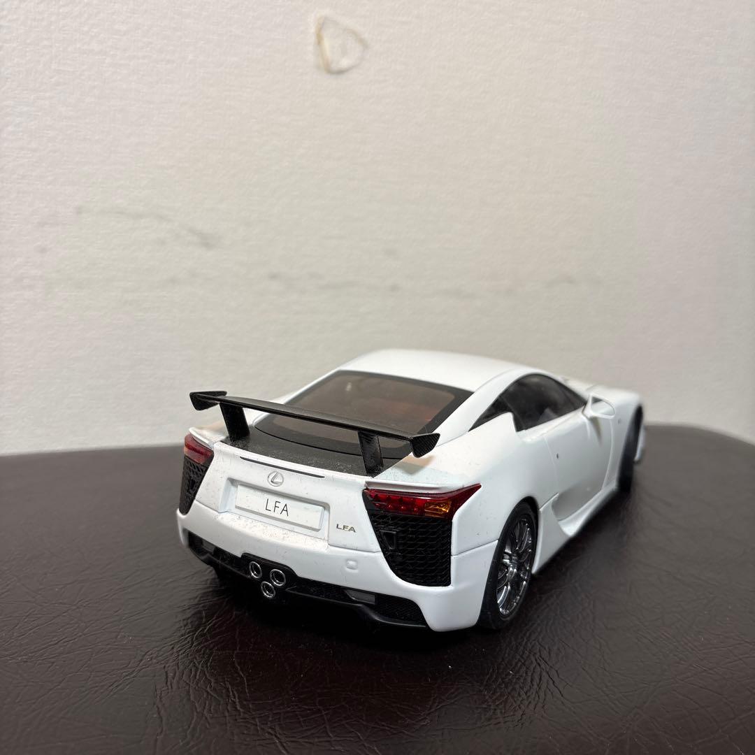 AUTOart Lexus LFAのNürburgringパッケージ　1/18