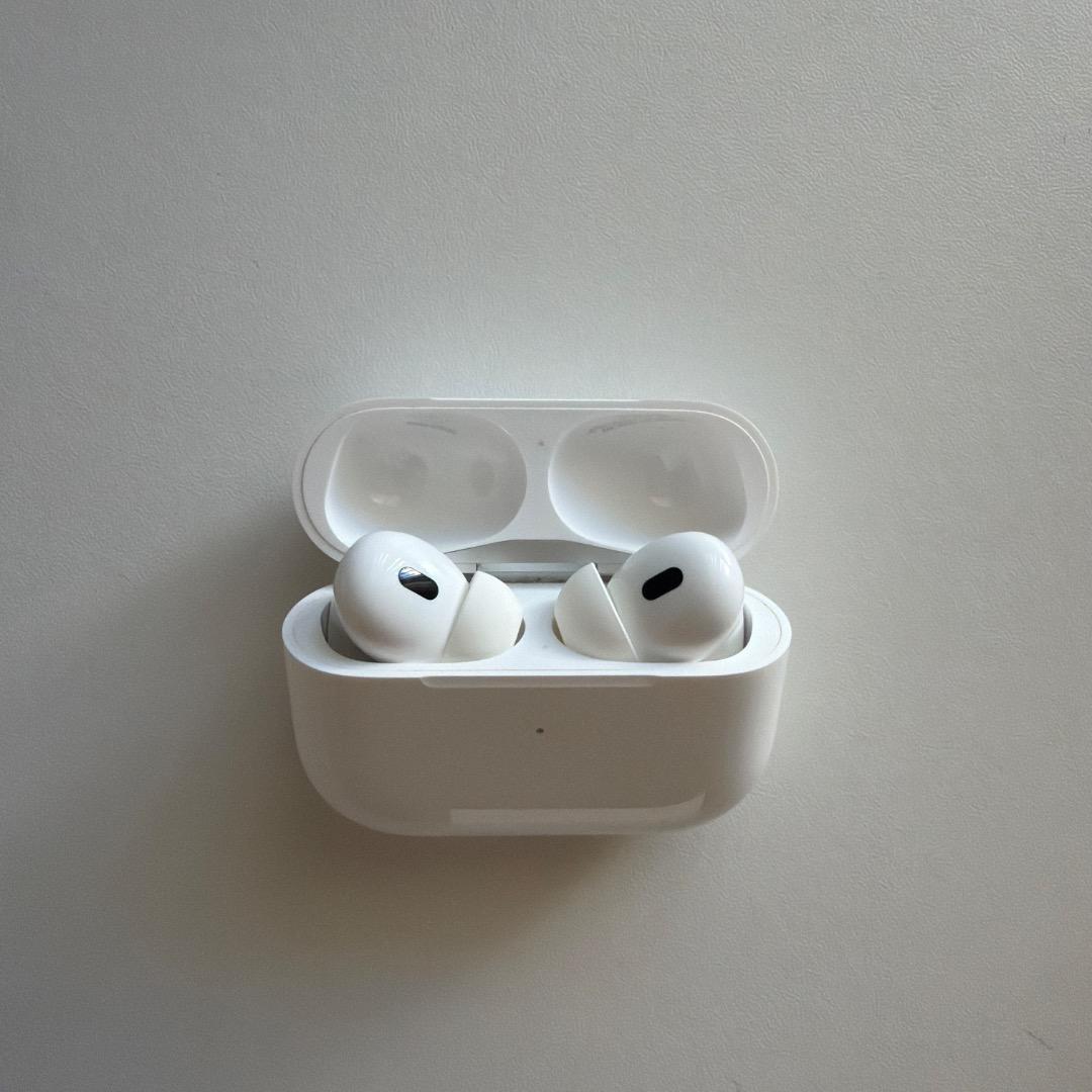 AirPods Pro 第2世代 Lightning（箱・付属品あり）