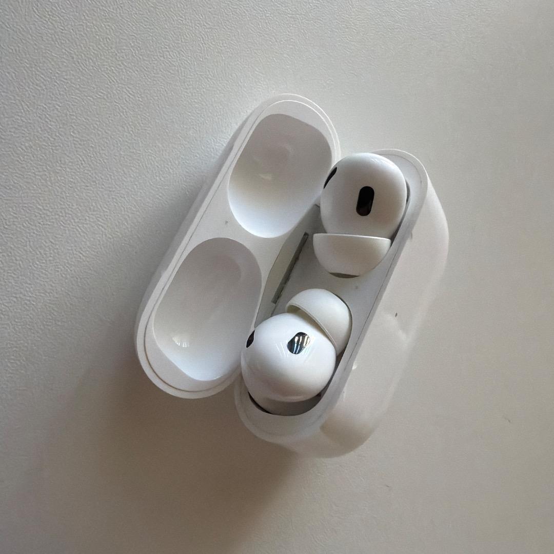 AirPods Pro 第2世代 Lightning（箱・付属品あり）