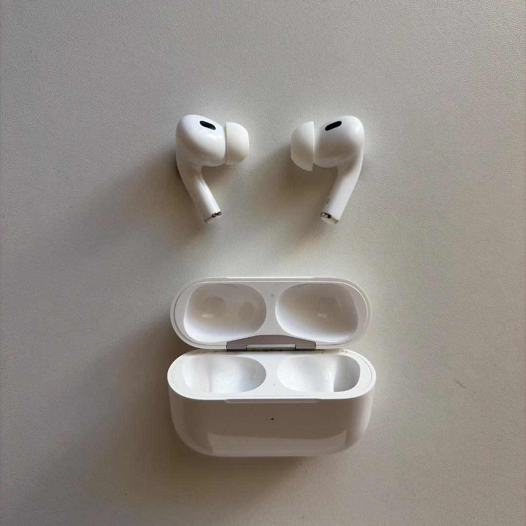 AirPods Pro 第2世代 Lightning（箱・付属品あり）