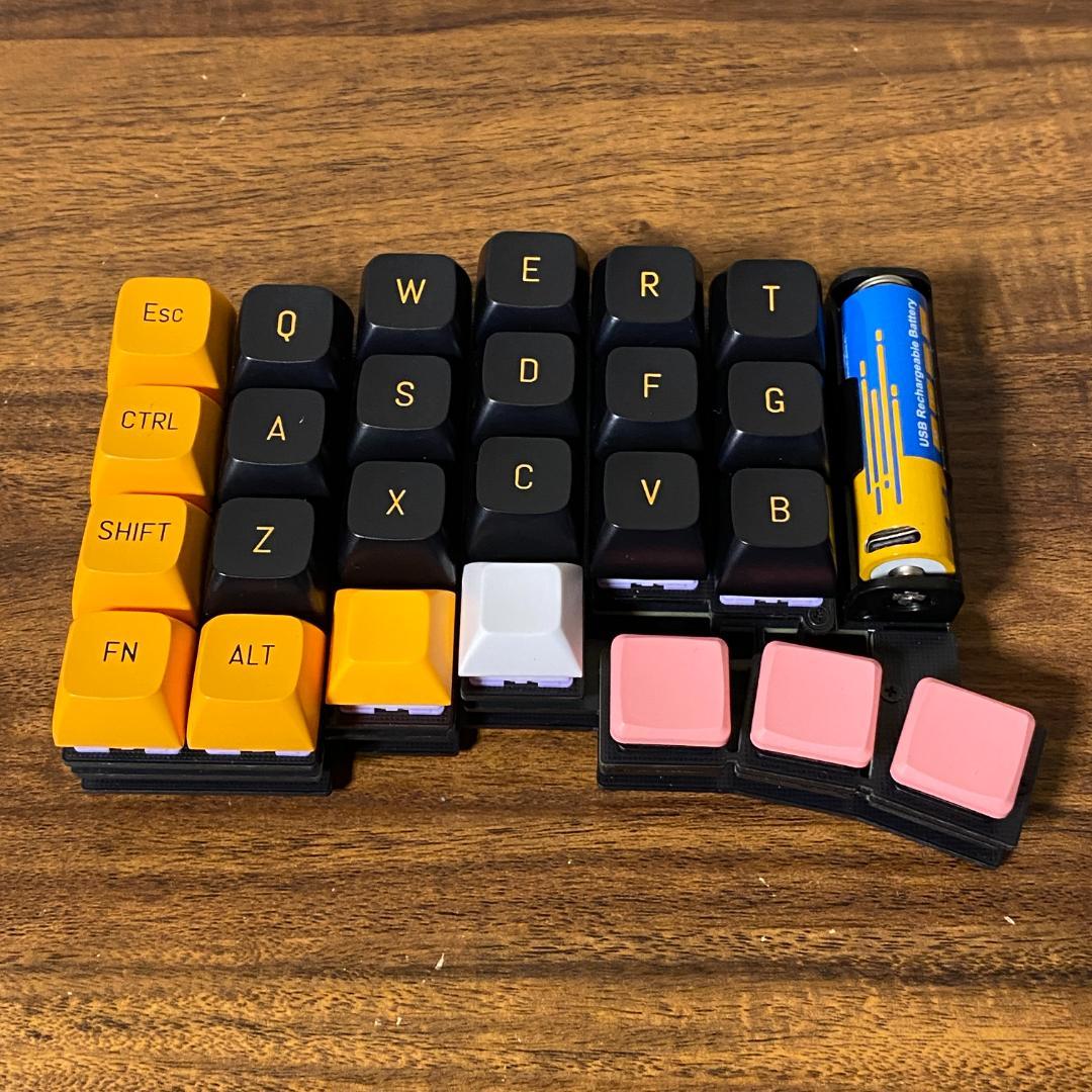 自作分割キーボード torabotsuki トラックボール搭載 無線 電池式