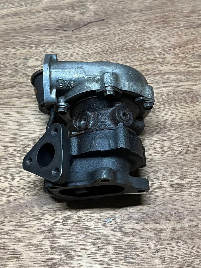 777とりおき分HITACHI ターボチャージャー