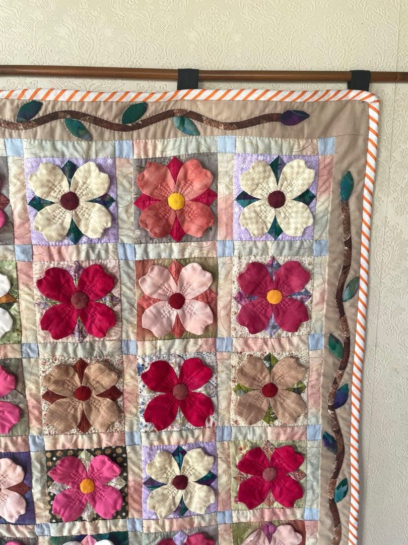 ハナミズキ　タペストリー　パッチワーク　ハンドメイド　大サイズ