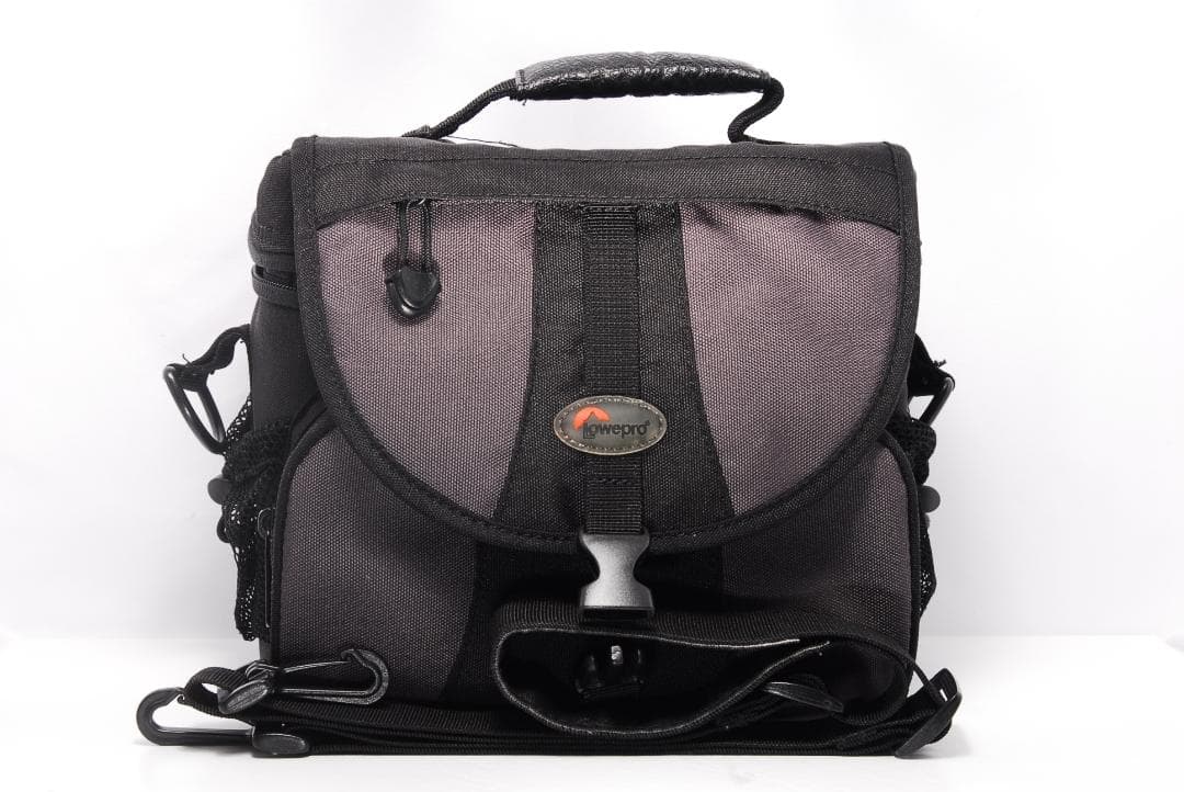 TRSY ✨ショット数少 美品✨Canon EOS 70Dダブルレンズ