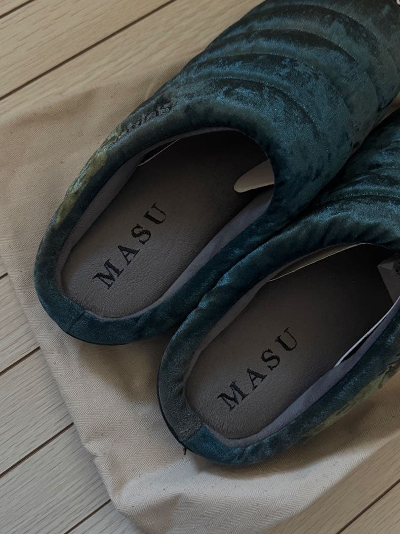 MASU × SUBU VELVET SANDAL