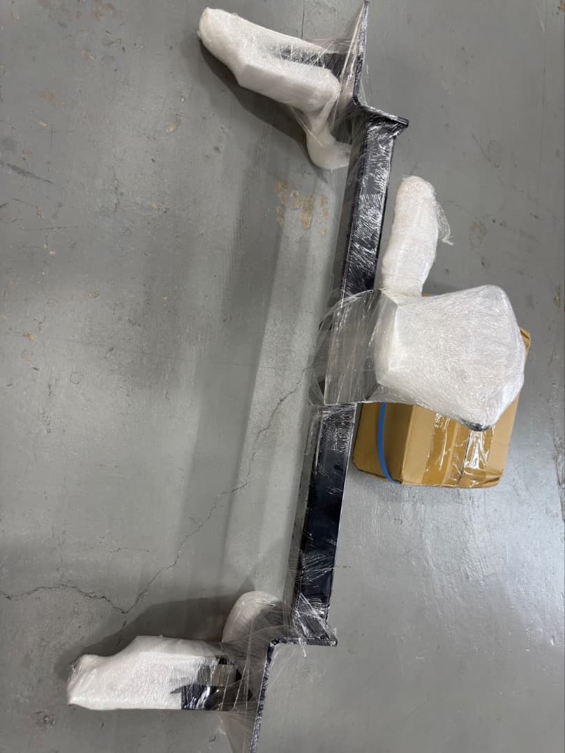 Global Tight ヒッチメンバー 未使用　ベンツGLS400d用