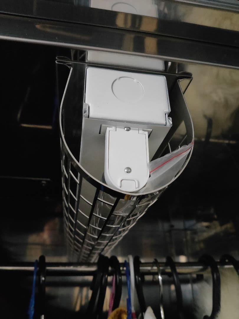 業務用　白衣殺菌ロッカー　MECL-01NR