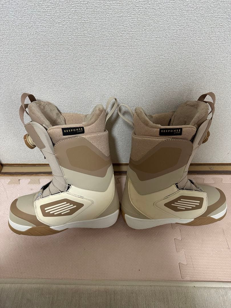 SALOMON 女性用スノーボードブーツ S