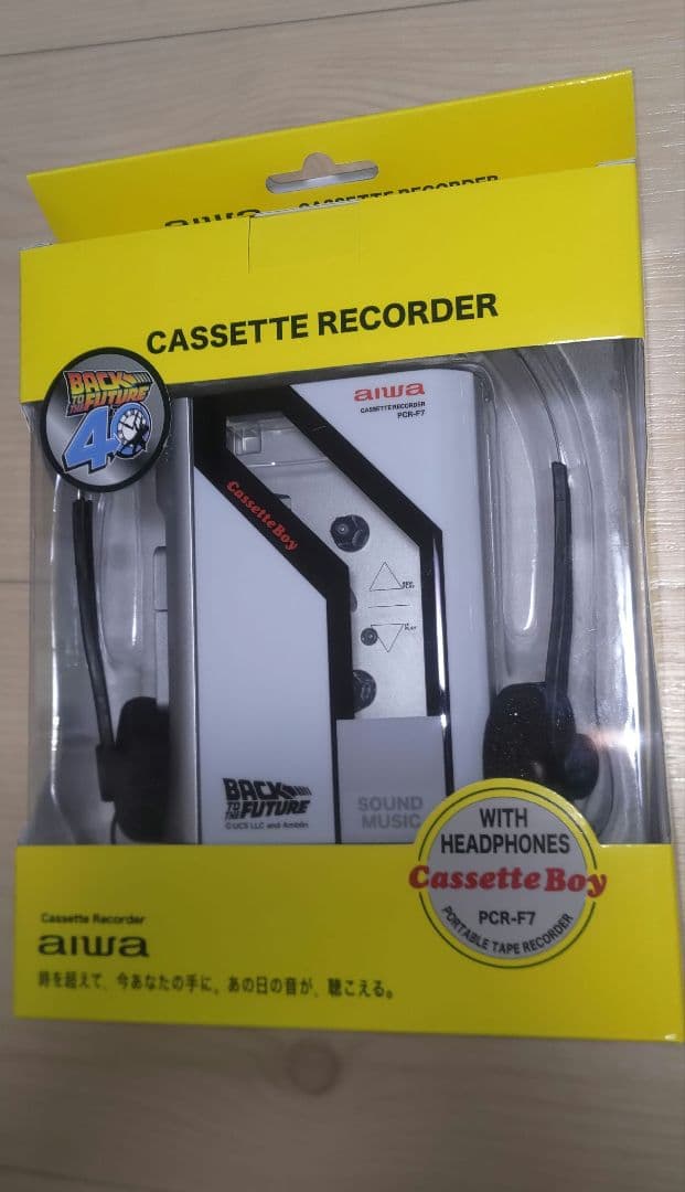 バックトゥザフューチャー　ポータブルカセットプレーヤー　ドンキ　コラボ