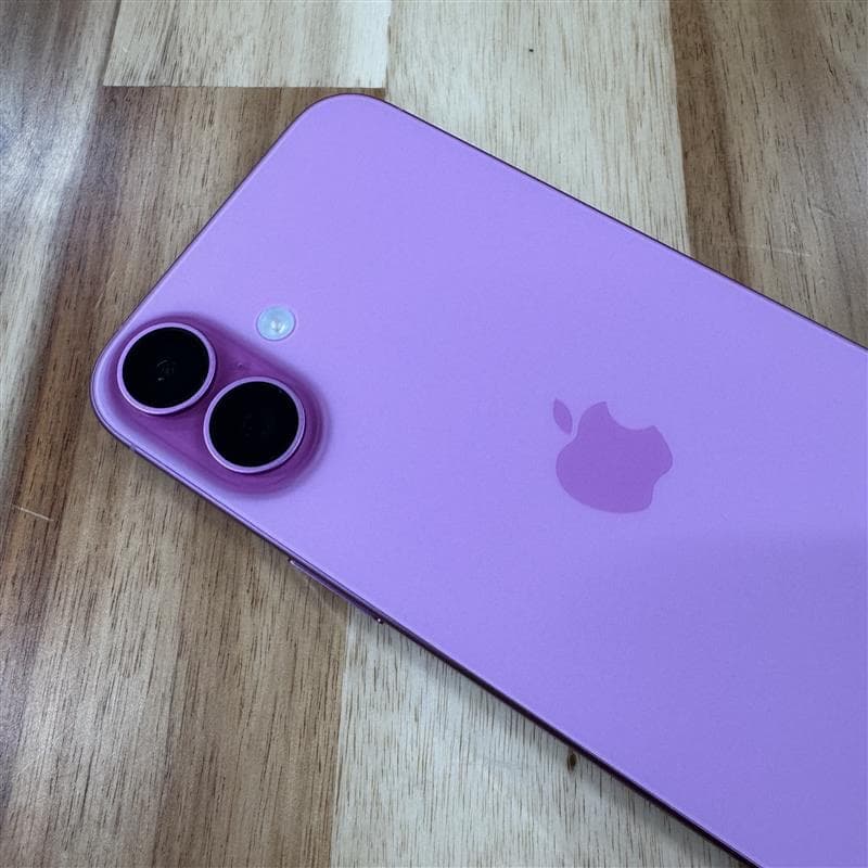 【ほぼ未使用】バッテリー100% iPhone 16 PLUS 国内SIMフリー