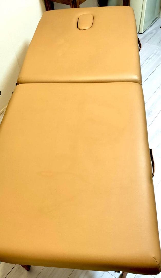 折りたたみ マッサージベッド 茶 ベージュ