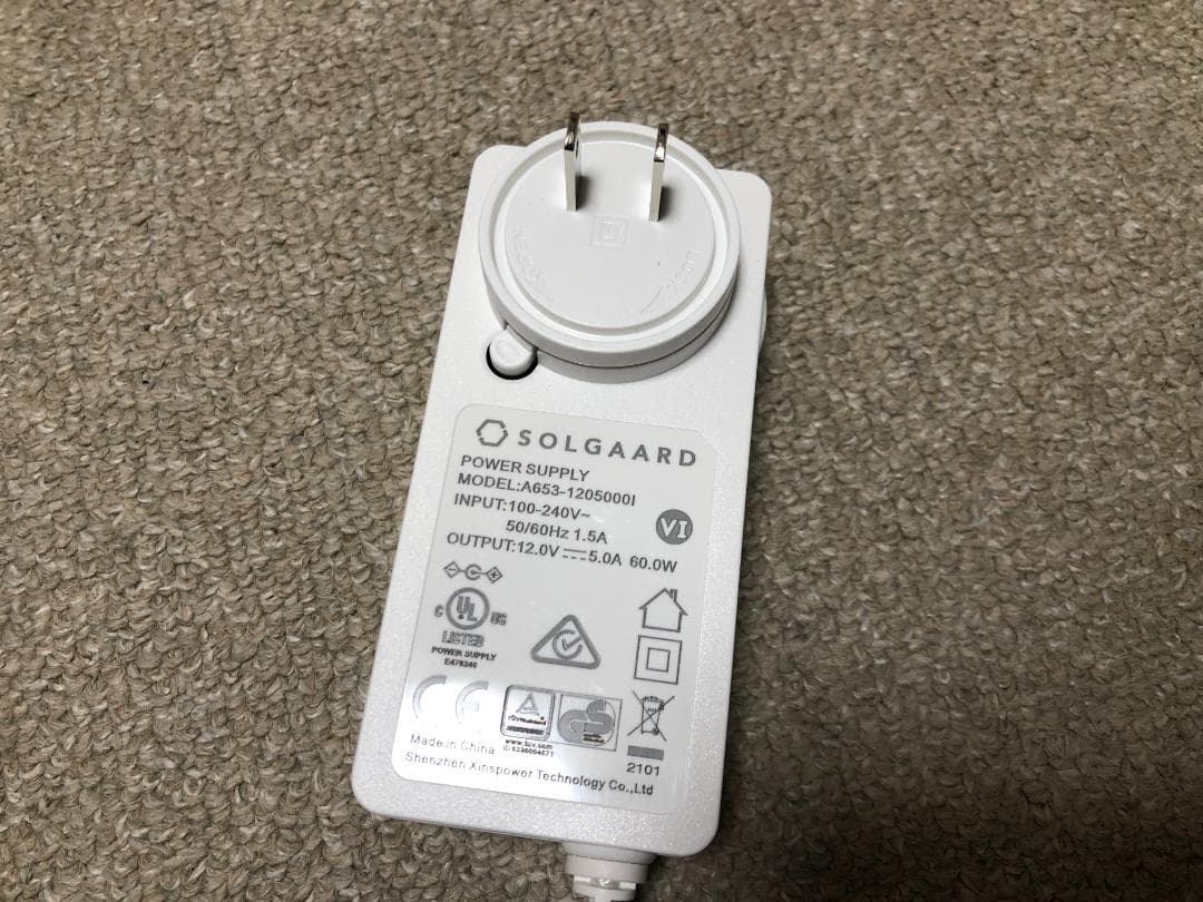 次世代型ハイテクシェルフ「Base」高速ワイヤレス充電　スピーカーセット