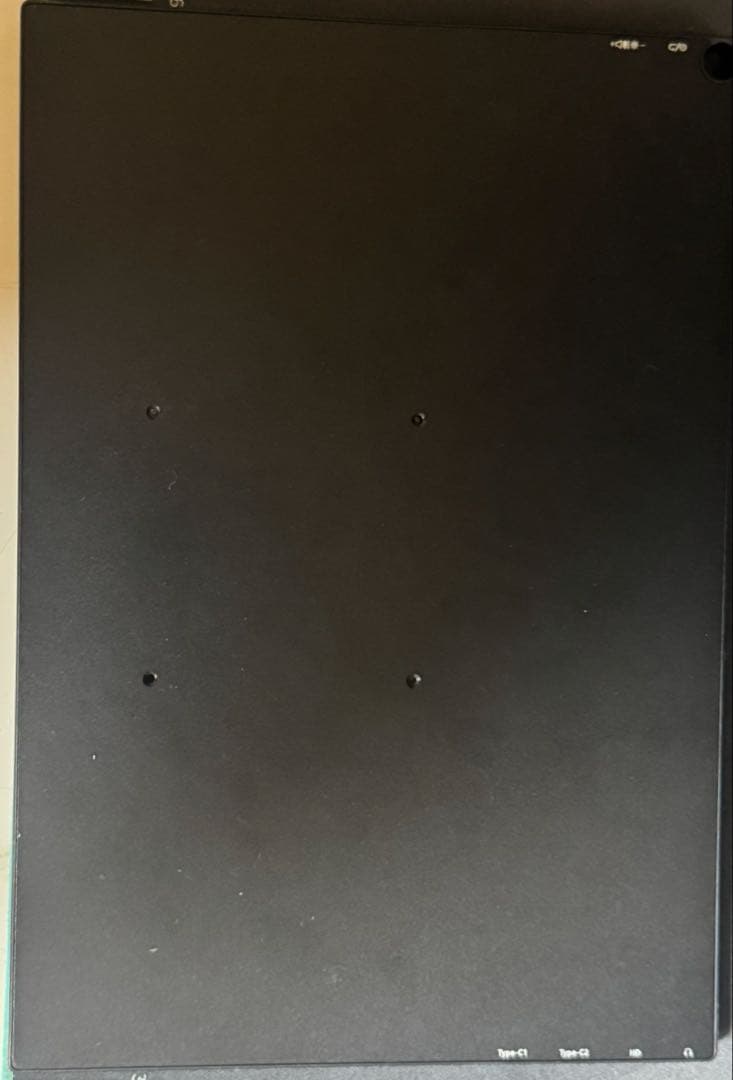 美品13.3インチ モバイルモニター2K高画質 2560×1600スピーカー内蔵