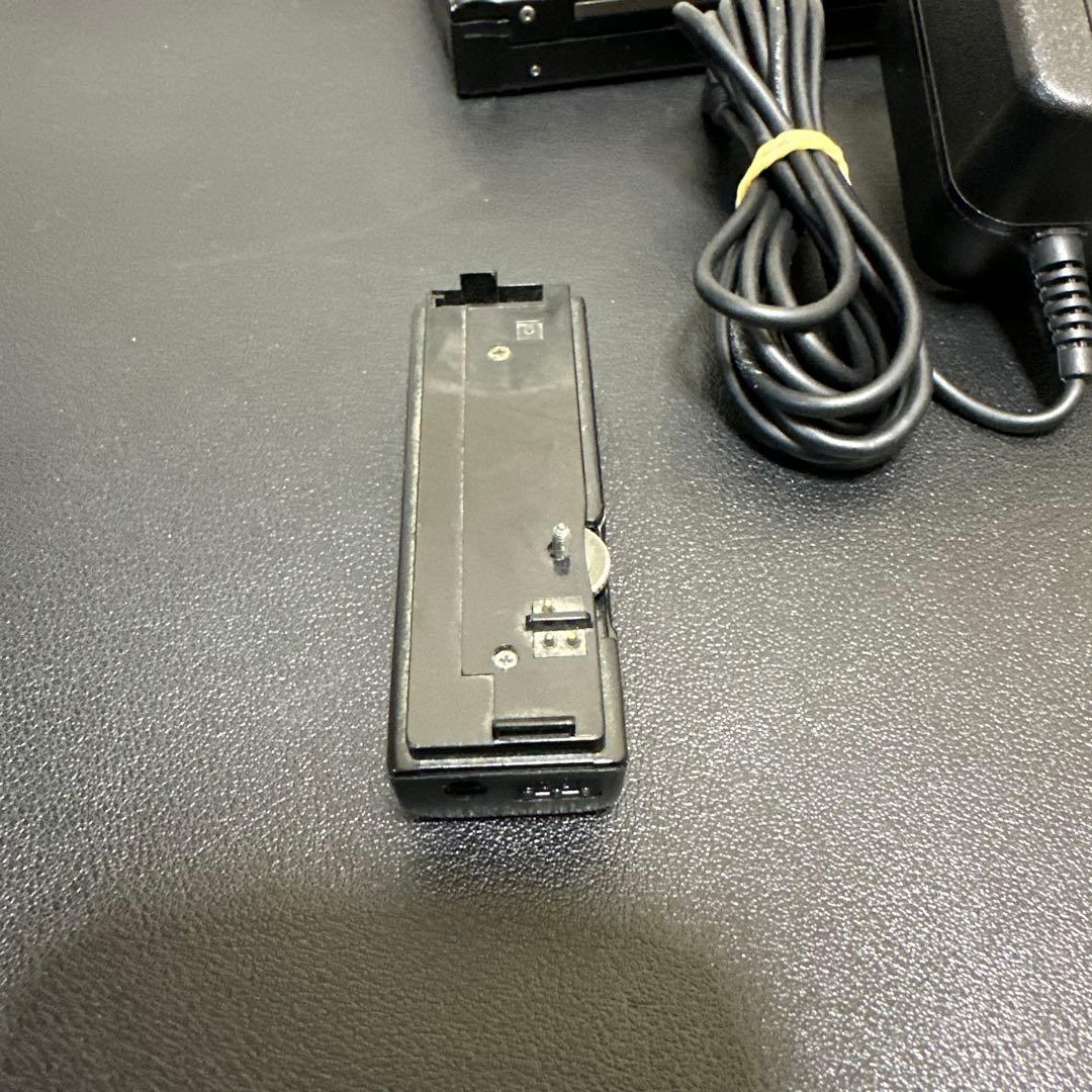 アイワAIWA HS-PL70ポータブルカセットプレーヤー通電確認済　ジャンク品