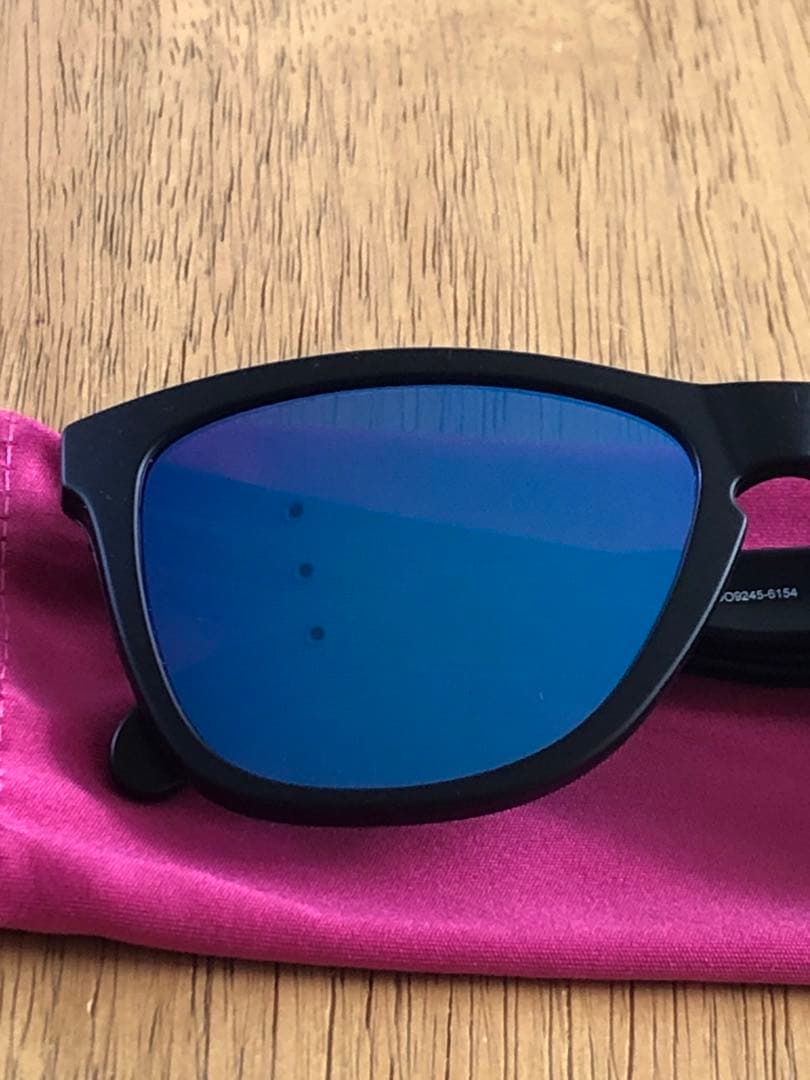 【未使用品】オークリー フロッグスキン