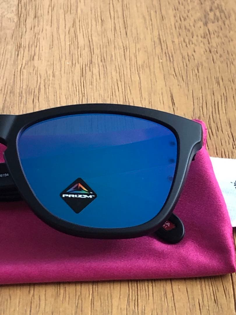 【未使用品】オークリー フロッグスキン