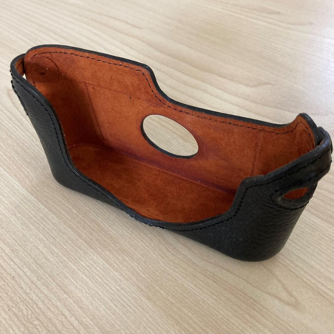 アルティザンアンドアーティスト　ボディケース LMB-234 ブラック