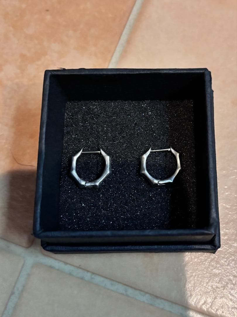 RADIANT オリジナルピアス らんぬん