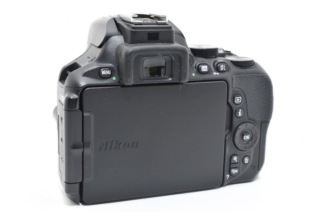 コメント割引あり！✨軽量 高画質✨ニコン D5600✨初心者◎ 一眼レフカメラ