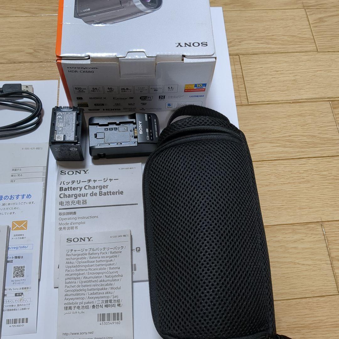 SONY HDR-CX680本体、別売りバッテリーパック、ビデオカメラケース