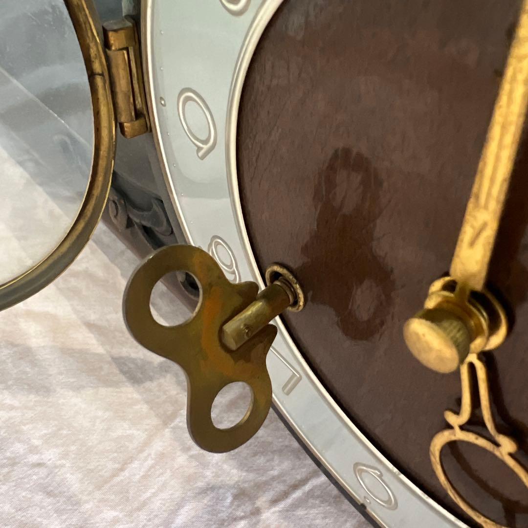 クラシックデザイン 置時計 木製　振り子時計　ゼンマイ式