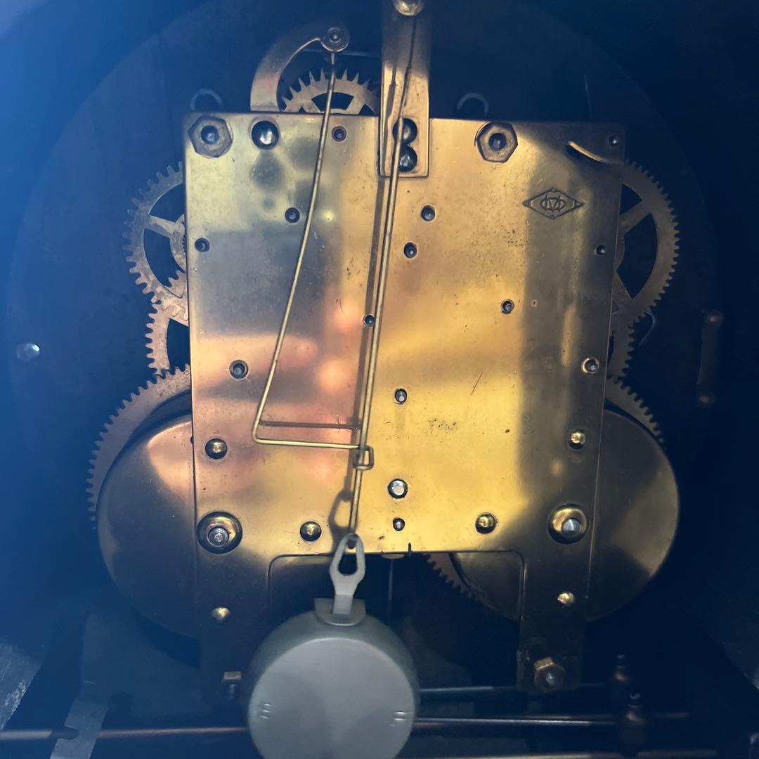 クラシックデザイン 置時計 木製　振り子時計　ゼンマイ式