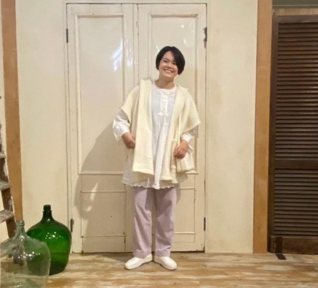 ネストローブ　近江晒しリネンプチフリルチュニック