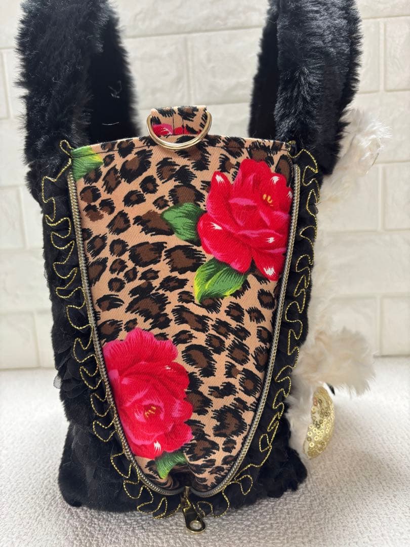 黒*こ様 コヤンイサムチョン　サイドファスナーバッグ　白うさぎちゃん　ヒョウ柄